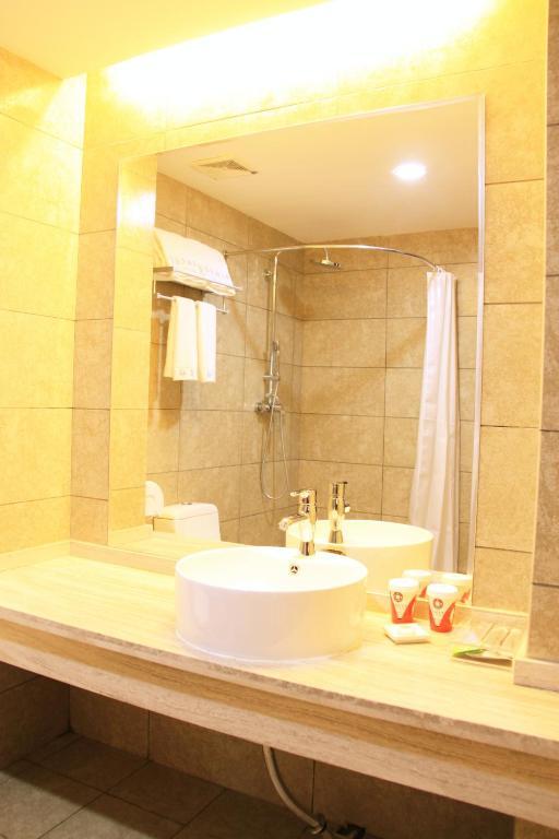 Zhou Wang Cheng Hotel 洛阳 外观 照片